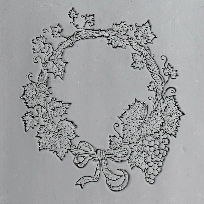 Grape Vine Wreath Roller